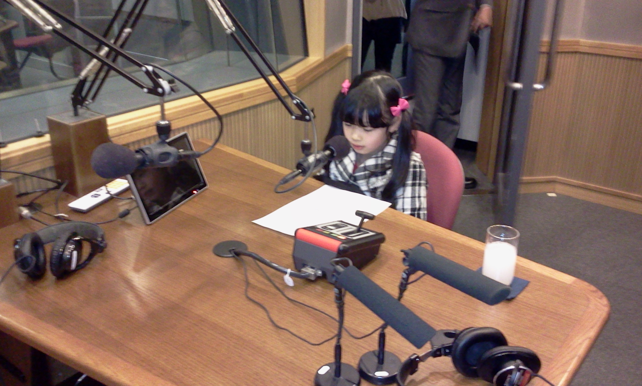 ラジオＣＭの収録の為、孫娘を連れて浜松のスタジオまで移動。